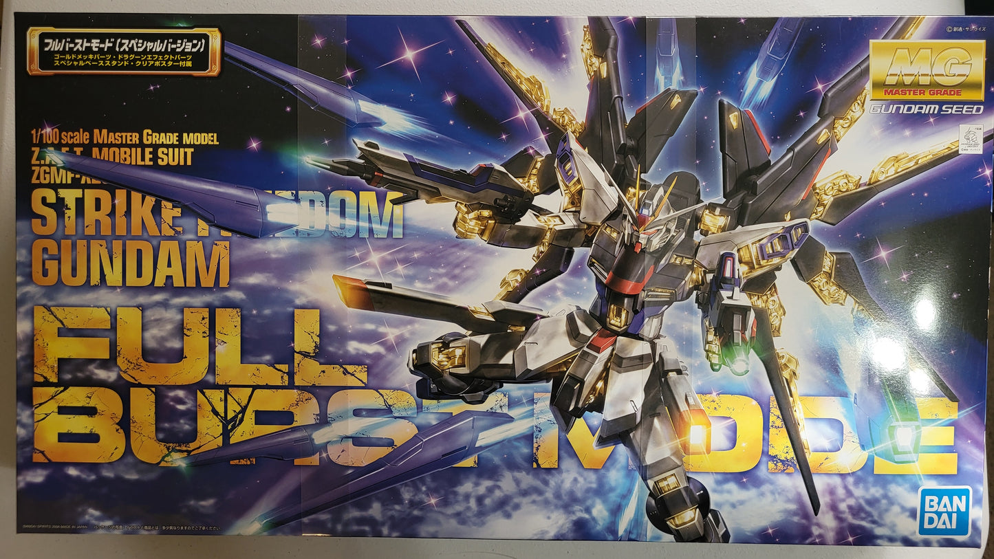 MG 1/100 STRIKE FREEDOM FULL BURST