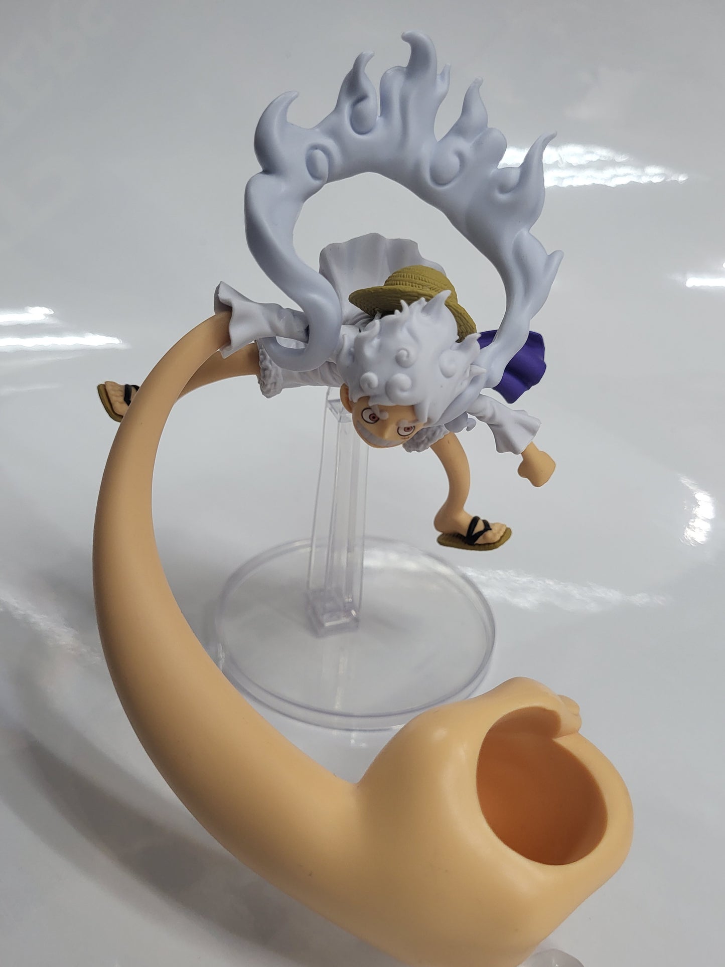 MONKEY.D.LYFFY GEAR5 (ONE PIECE)