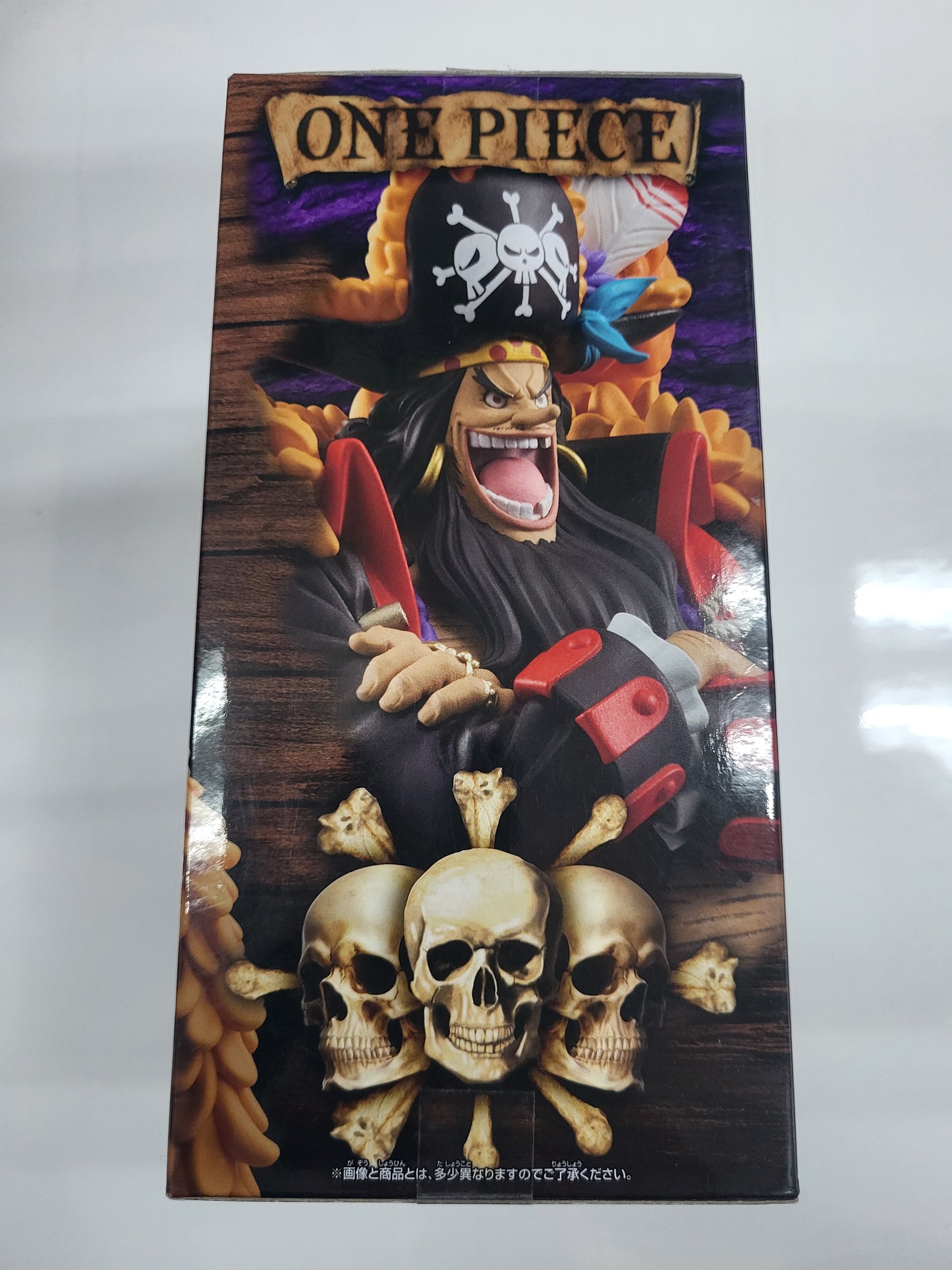 MARSHAL.D.TEACH (ONE PIECE)